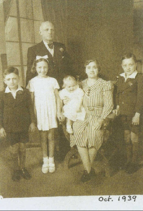 Lelia, Carlos y hijos